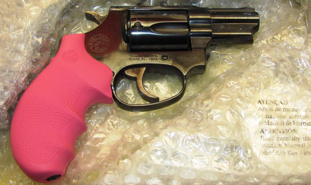 TAURUS M85 38 SPL 5 SHOT PINK HOGUE GRIPS ORIGINAL BOX LNIB-img-1