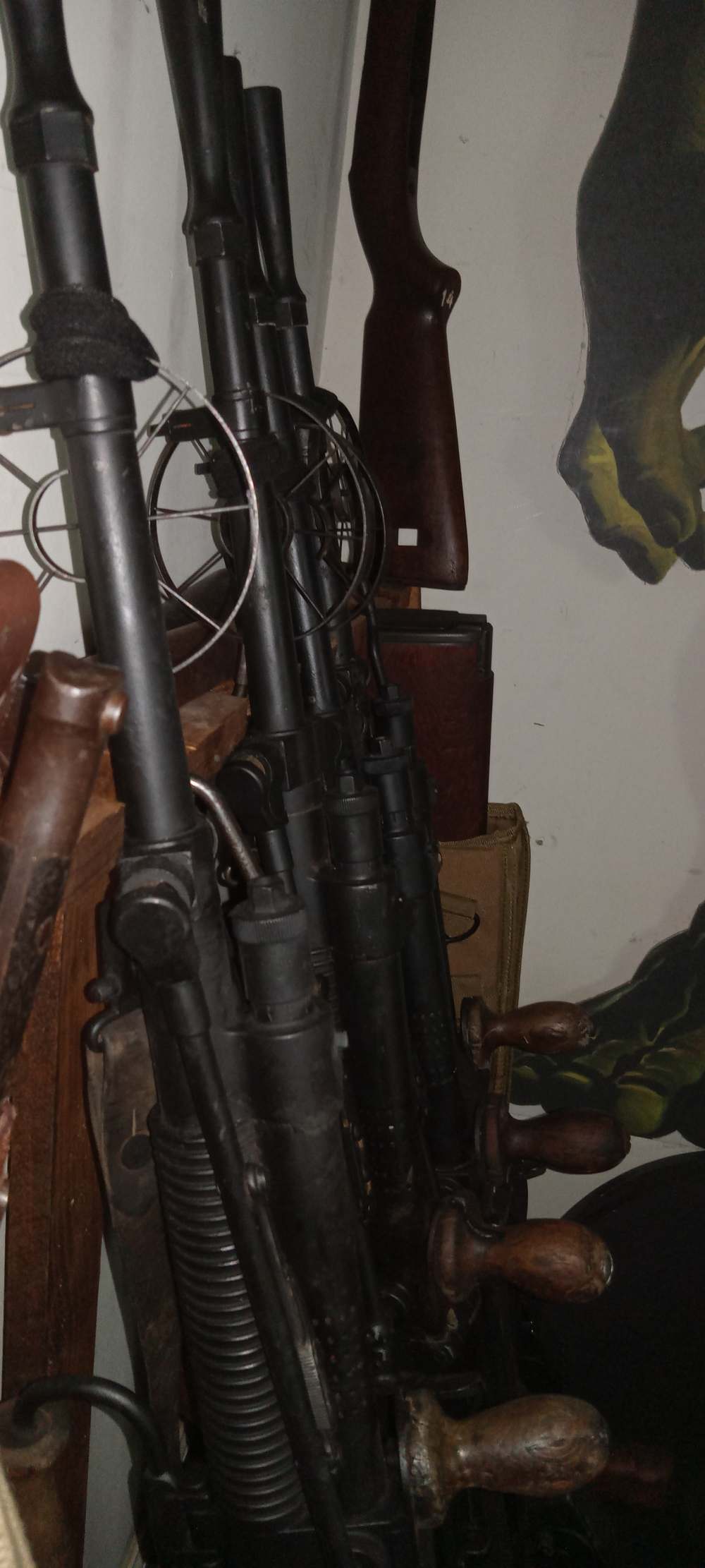 Good M1922 Hotchkiss light Machine gun with A.A. sight feed strip, sling-img-2