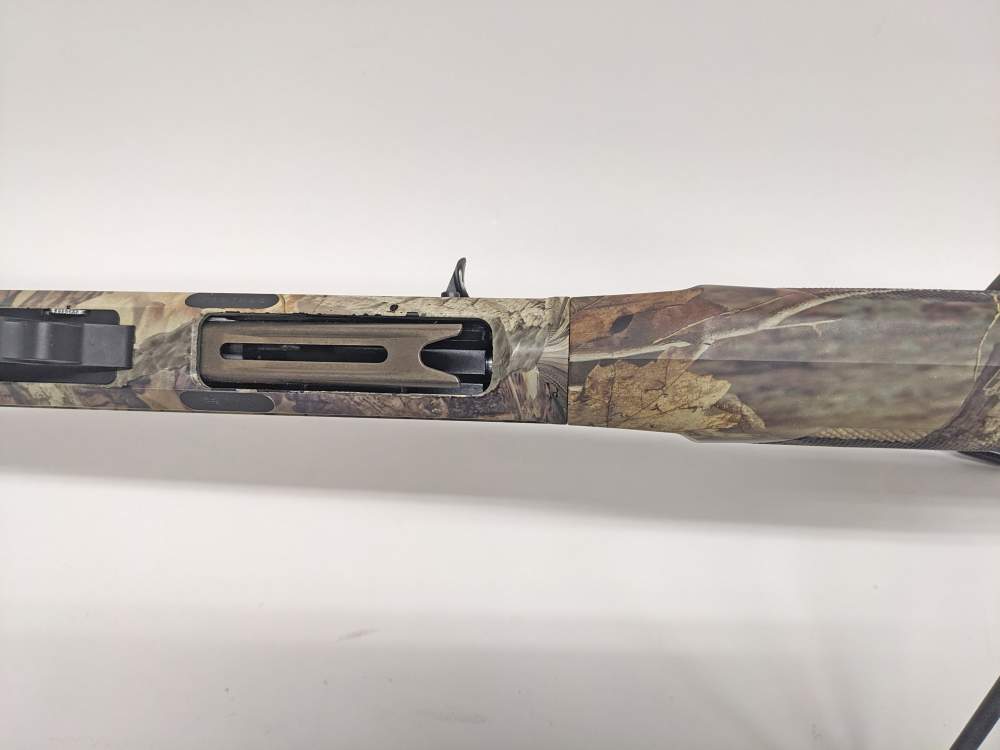 2002 Benelli Super Black Eagle 12GA 28" 3 1/2" Advantage Timber SBE SBE1-img-44