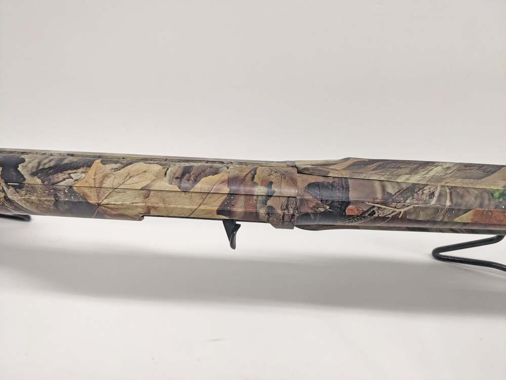 2002 Benelli Super Black Eagle 12GA 28" 3 1/2" Advantage Timber SBE SBE1-img-39