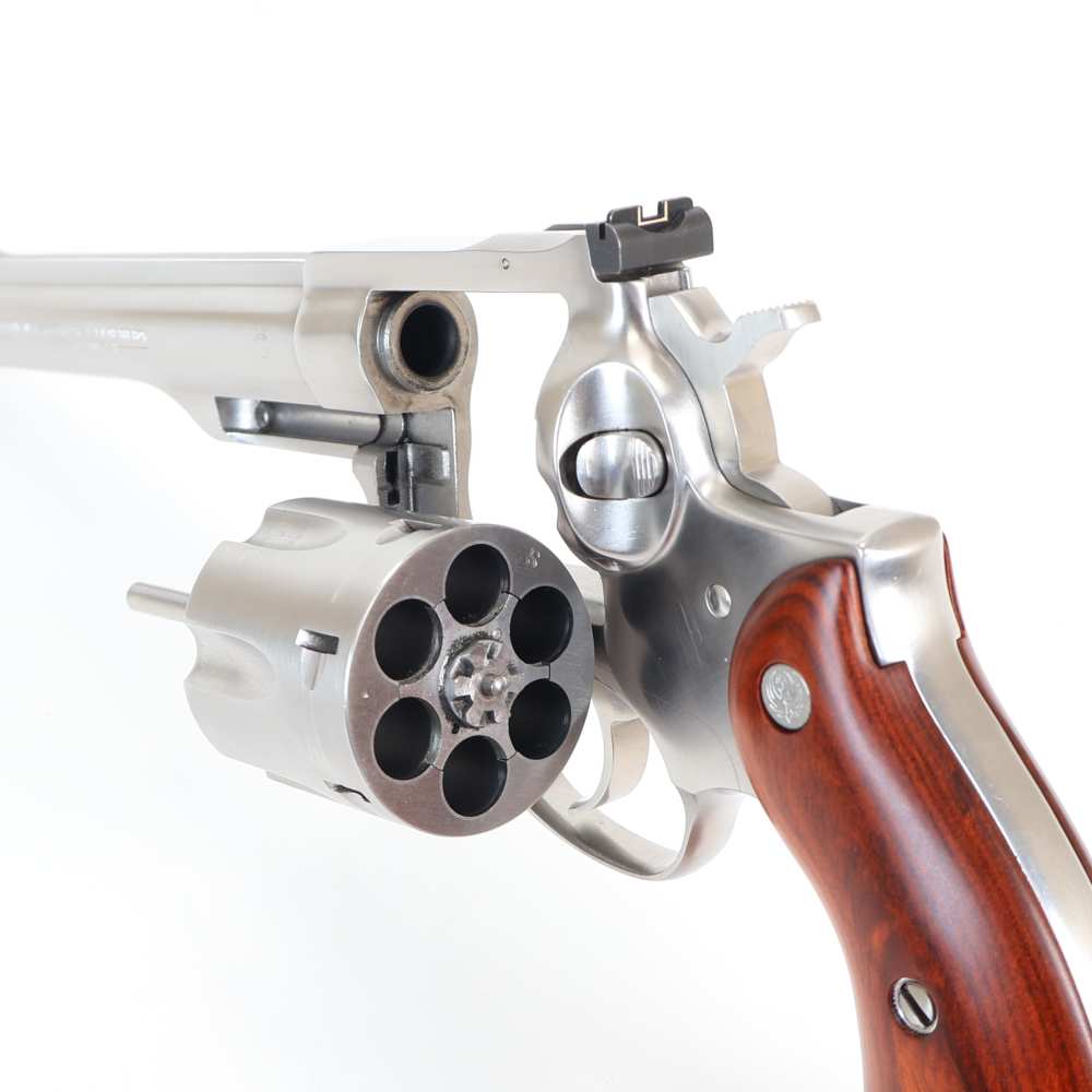Ruger Redhawk, 44 Magnum 7.5” Barrel STS/Wood VERY CLEAN W/ Box Circa 1984!-img-31