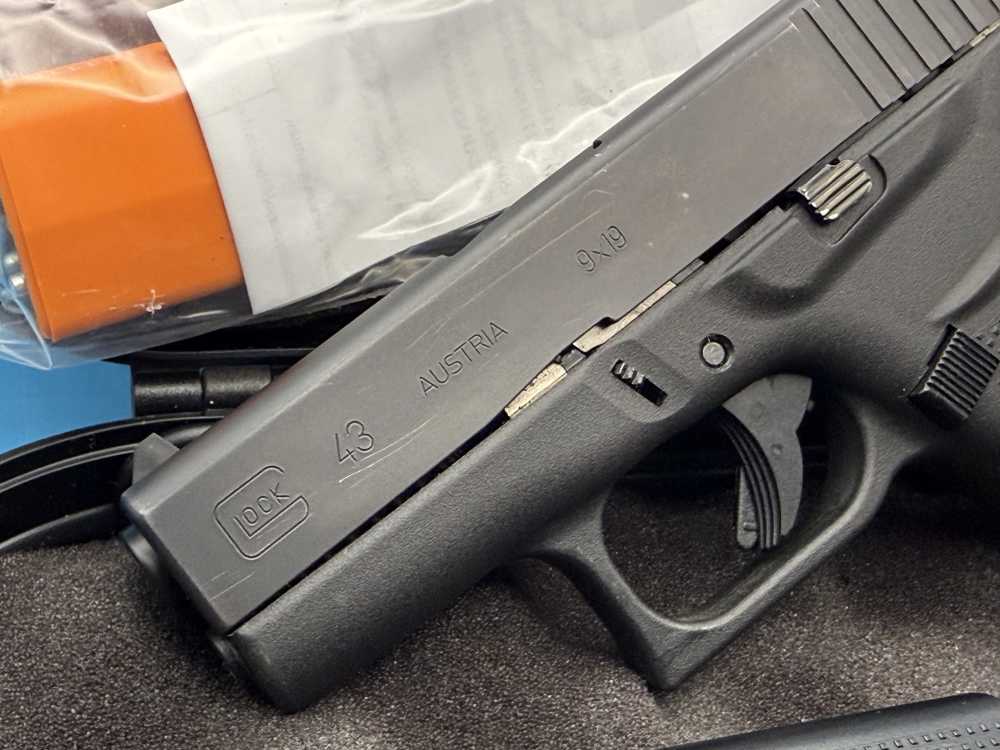 Glock 43 9mm Slimline Subcompact G43 Police Trade In GNS-img-2