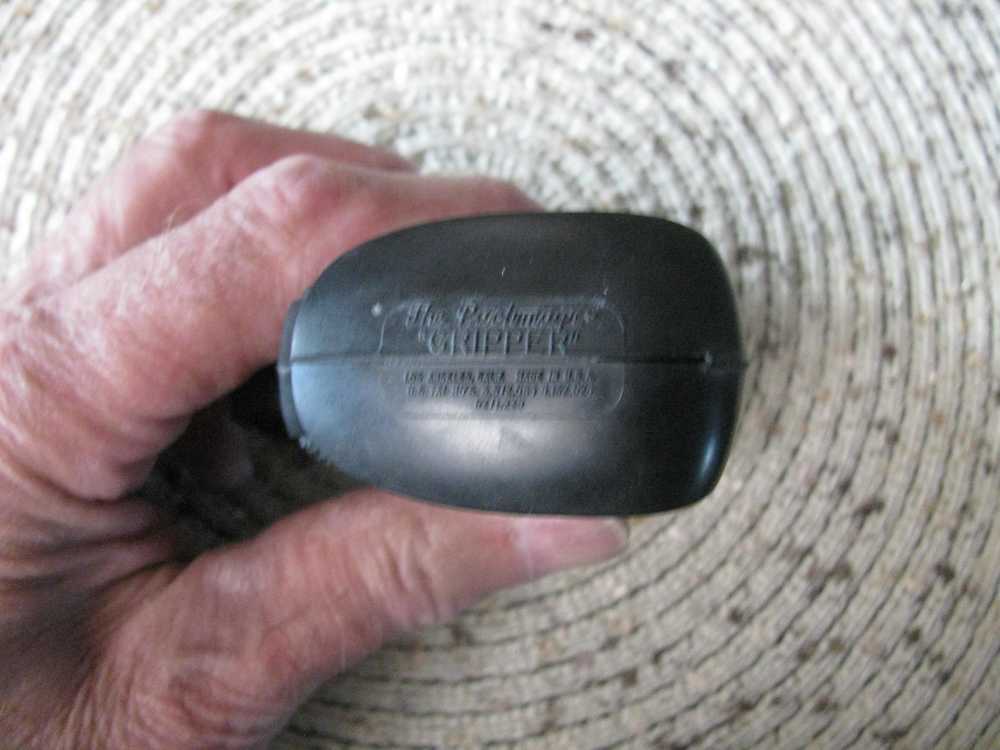 Pachmayr "Gripper" grips for Colt Python revolvers-img-2