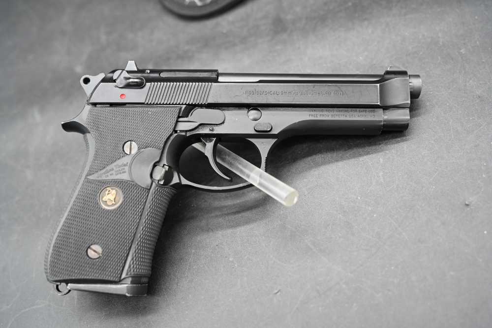 Beretta 92FS 9mm – 1x 15-Round Magazine – Very Good Condition-img-1