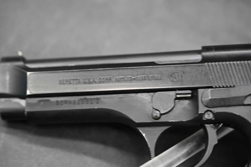 Beretta 92FS 9mm – 1x 15-Round Magazine – Very Good Condition-img-12