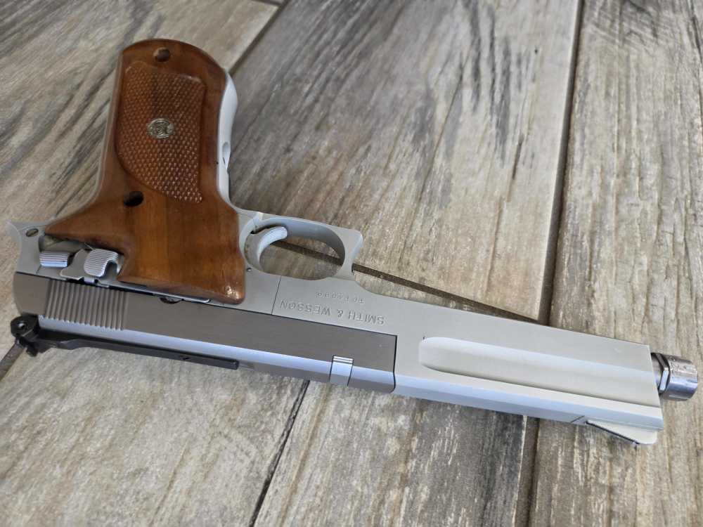 Smith & Wesson Model 622 Target .22 LR 6" 1/2x28 Adapter-img-5
