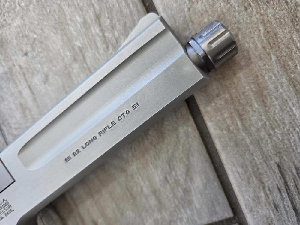 Smith & Wesson Model 622 Target .22 LR 6" 1/2x28 Adapter-img-10