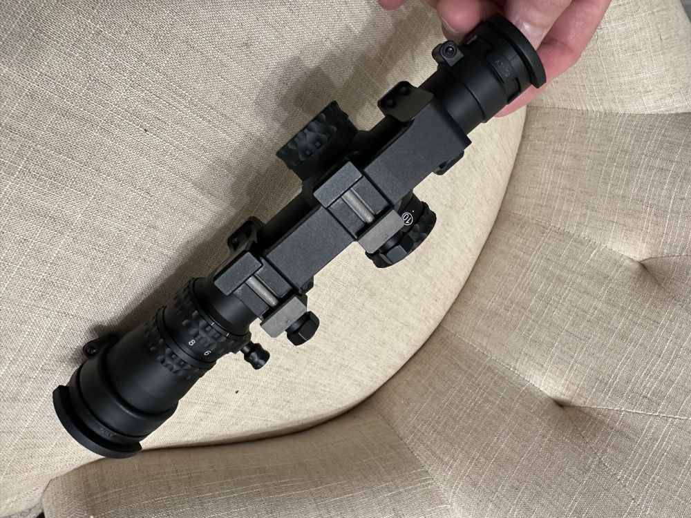 Minty Nightforce NX8 1-8x24 F1 MOA with NF Unimount .5 MOA AA89112B C600-img-6