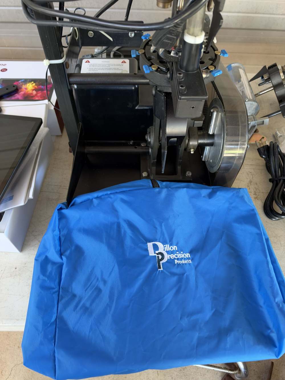 Dillon Super 1050 Reloading Press Mark 7 Auto Drive, RT1500, Tool Heads-img-6