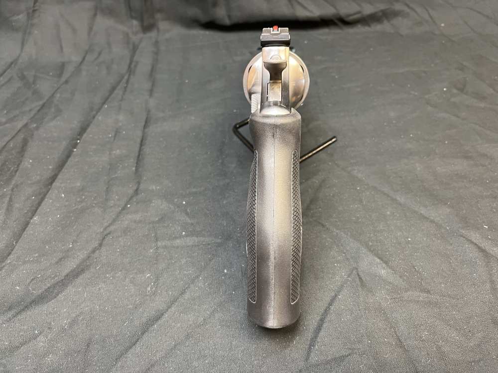 NEW Smith & Wesson 629 44mag 4" Smith and Wesson Revolver 44 MAG 629-6-img-6
