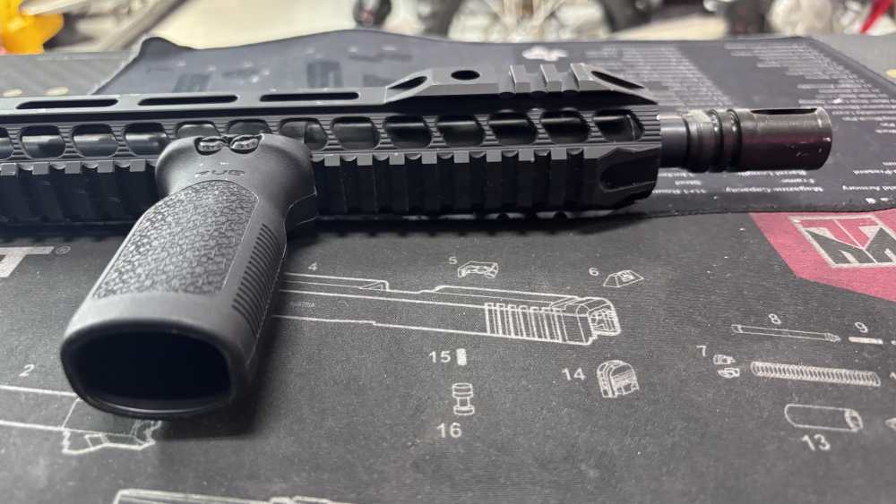 Andro Corp Industries ACI-15 16” rifle 5.56/223 with foregrip and stock -img-21