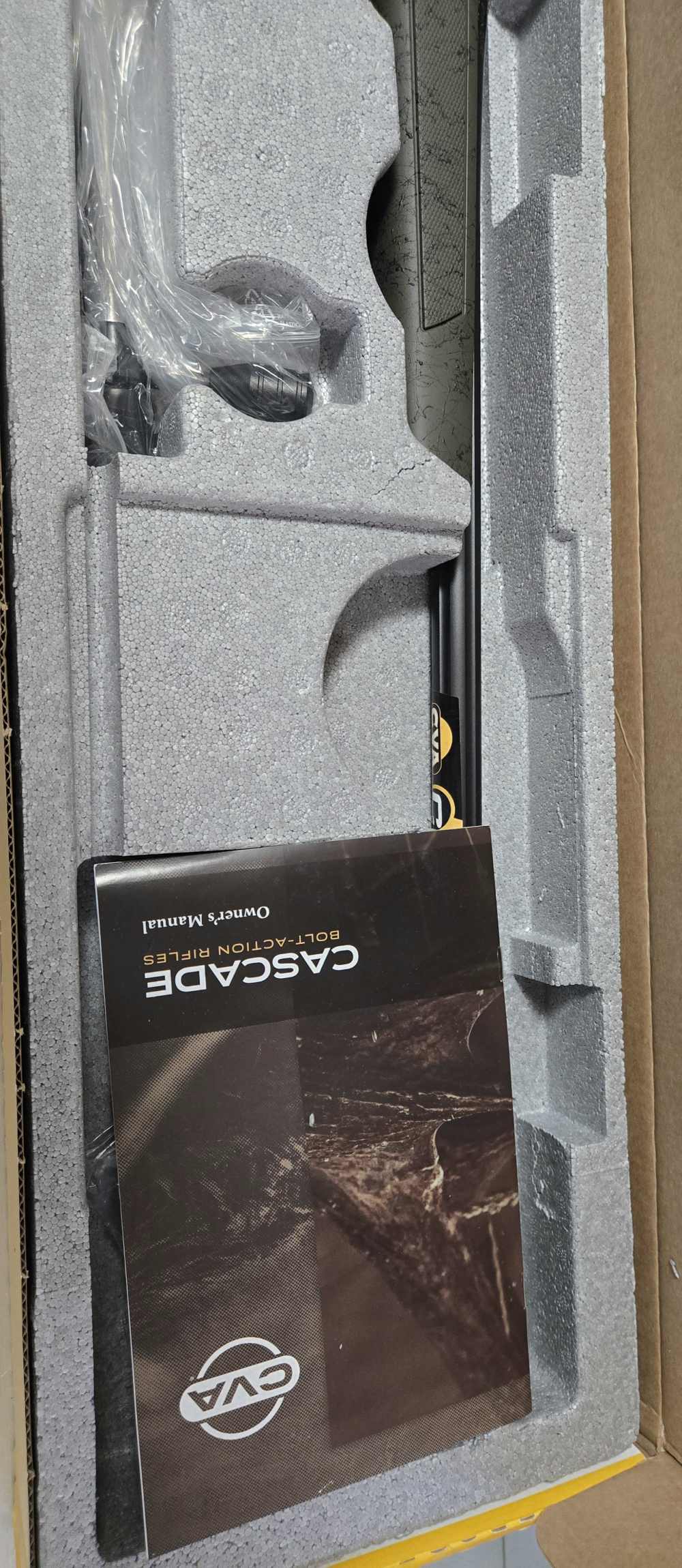 CVA Cascade XT 35 Whelen NIB-img-11