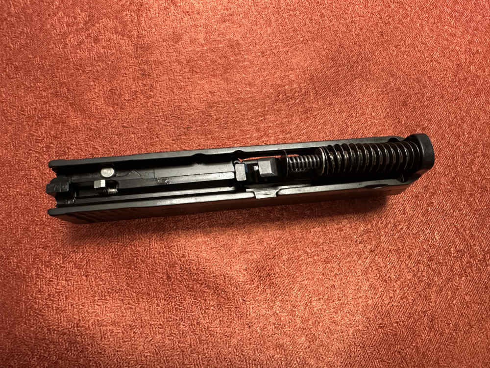 Like new, with Box Smith & Wesson M&P 40 Shield .40S&W-img-6