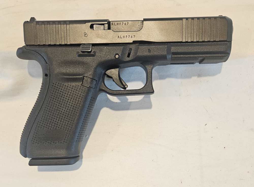 NIB Glock G21 Gen5 45 ACP w 3 Mags G 21 Gen 5 MOS Auto-img-1