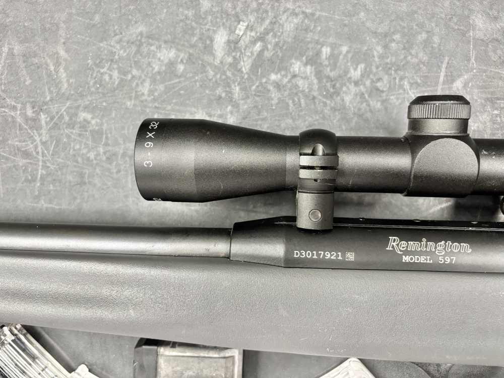 REMINGTON 597 W/ SCOPE 22 LR RIFLE. NO RESERVE -img-5