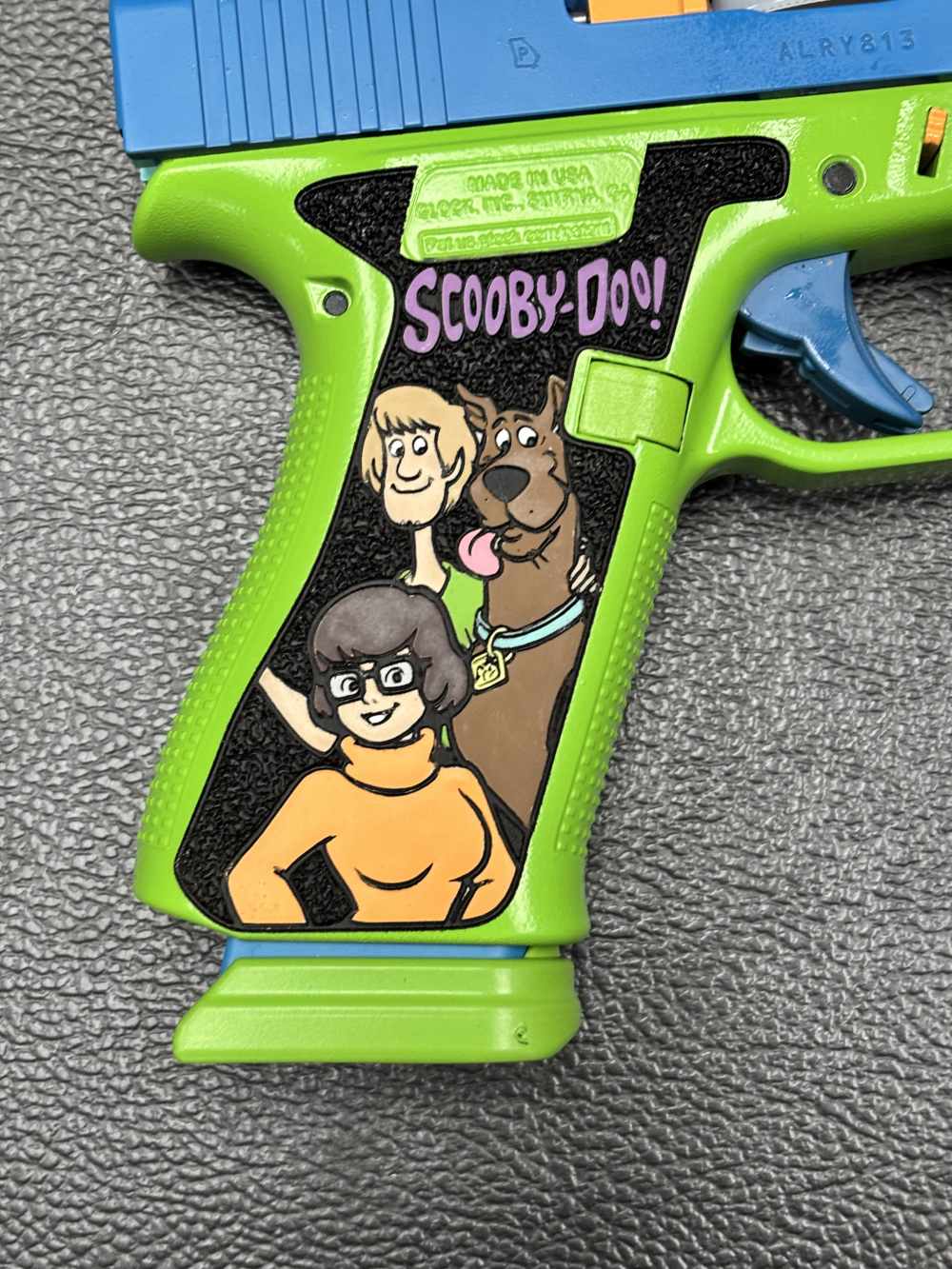 DAKOTA BANDIT GLOCK 43X “SCOOBY-DOO” 9MM. NO RESERVE -img-21