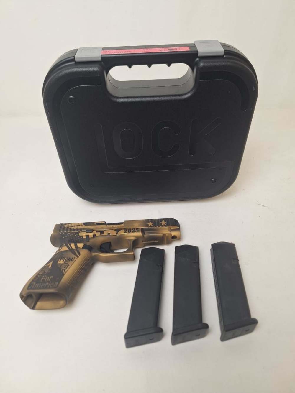 Glock 47 9x19 Trump 2025 Edition Gold and Black-img-0