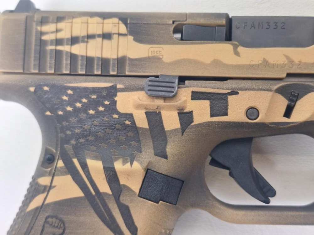 Glock 47 9x19 Trump 2025 Edition Gold and Black-img-3