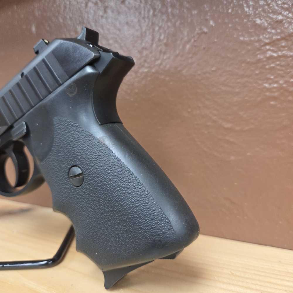 SIG Sauer P232 chambered in .380 ACP (9mm Kurz)  -img-2