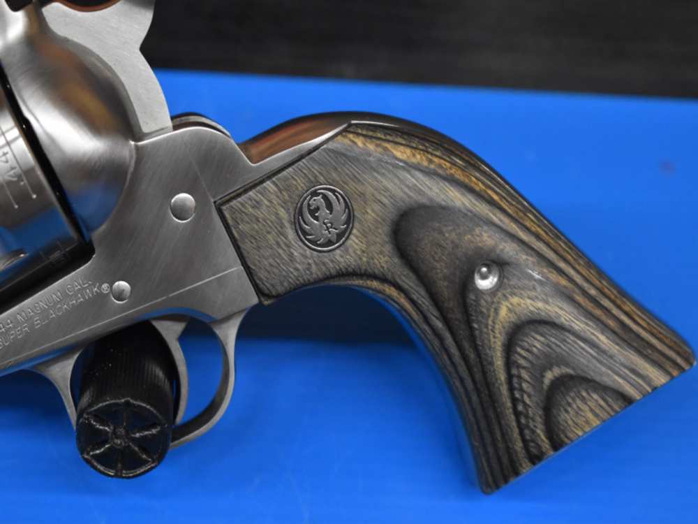 RUGER SUPER BLACKHAWK HUNTER 44 MAGNUM 7.5" BRL 6 ROUND SS/LAM WOOD GRIPS-img-2