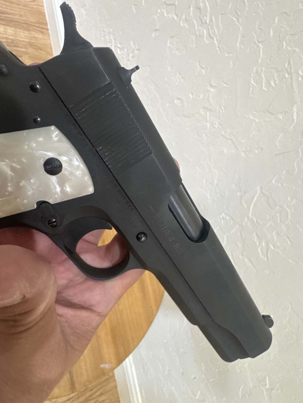 Colt M1911A1 -img-2