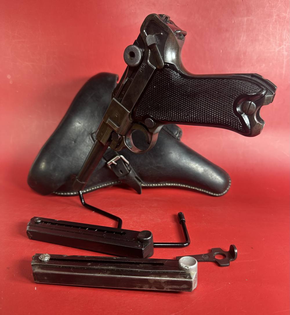 Mauser P08 Luger BYF 42 Black Widow. 9mm. Holster. All matching. Excellent.-img-0