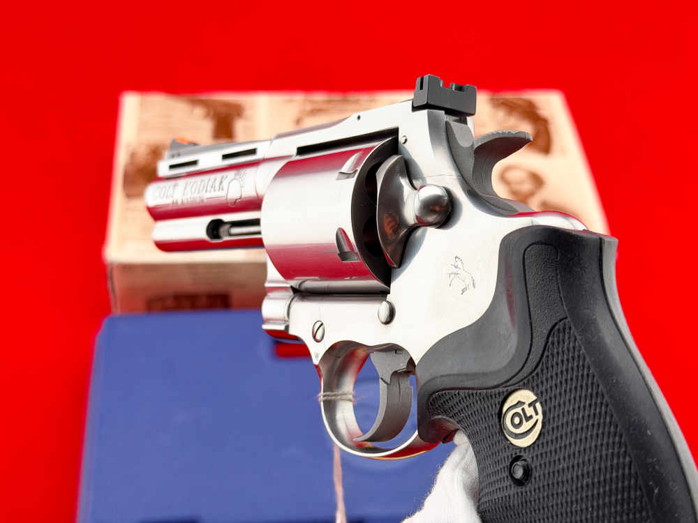 VIBRANT 1993 Colt Kodiak .44 Magnum 4" Stainless Ported Revolver -img-17