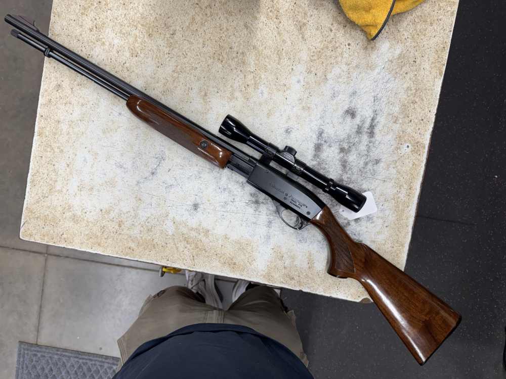 Remington 572 Fieldmaster Pump Action 22LR long short Excellent Condition -img-0