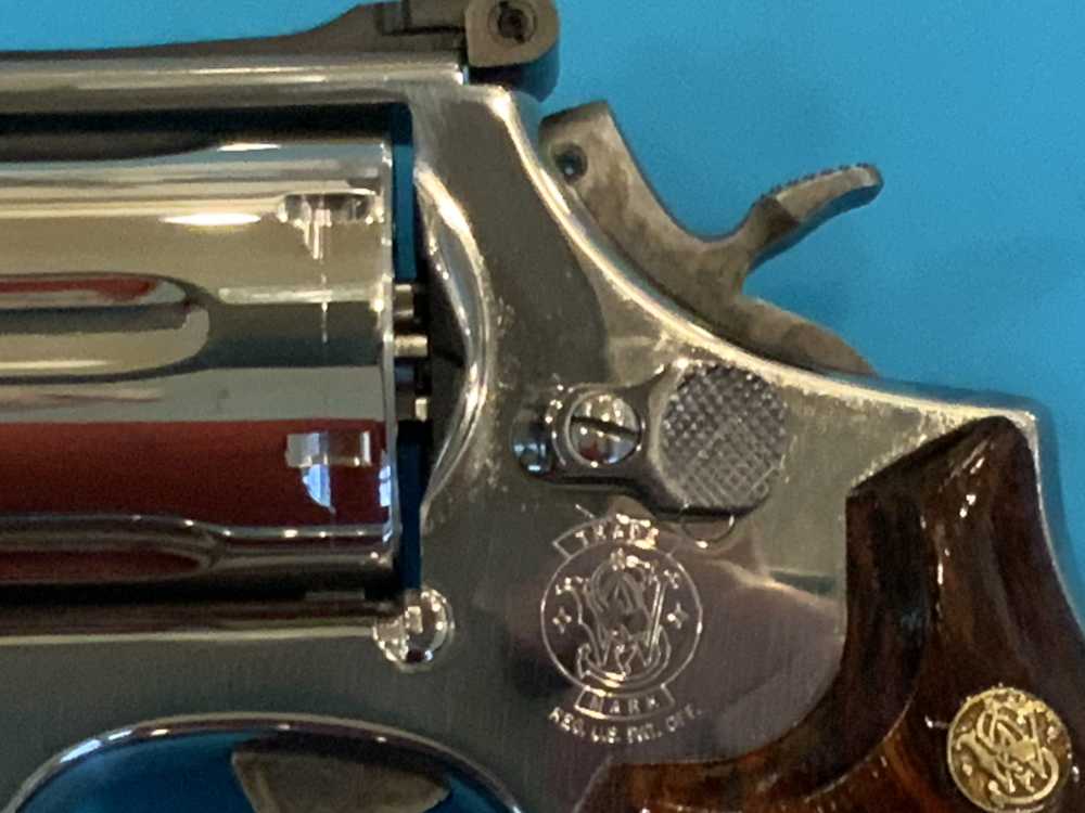 Smith & Wesson 686-4 2.5" Full Lug .357 Mag *BREATHTAKING BRIGHT STAINLESS -img-3