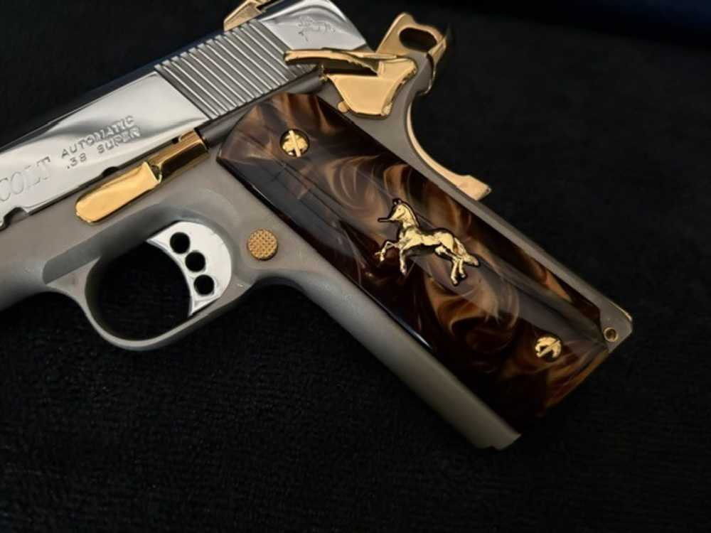 2005 Colt LWT Commander 38 Super Gold Plated NR Penny Auction .01 Start -img-17