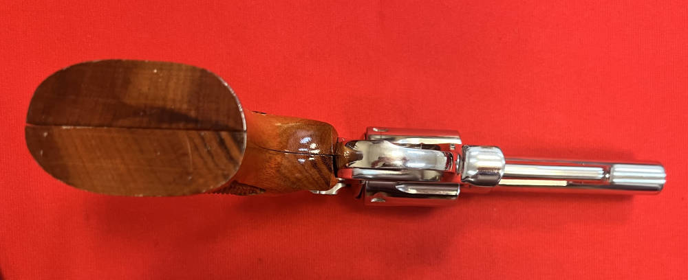 S&W 357 mag Model 19 - 3 NICKEL 4" w Target Grips Pinned & Recessed NICE-img-8