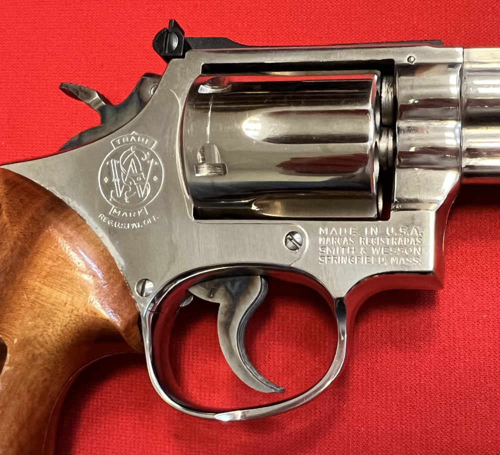 S&W 357 mag Model 19 - 3 NICKEL 4" w Target Grips Pinned & Recessed NICE-img-6
