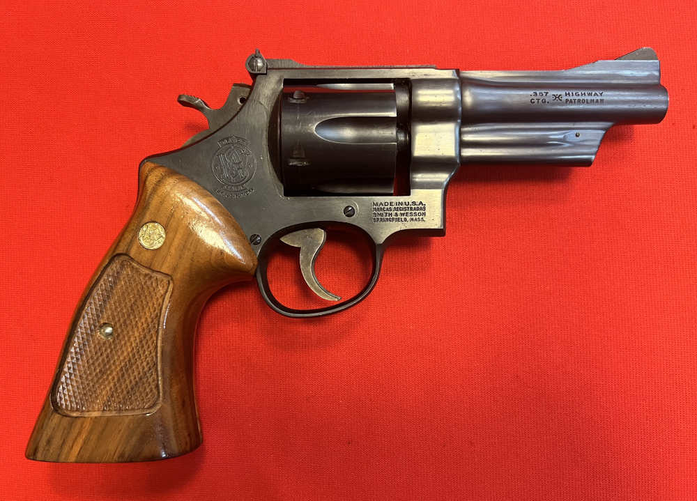 S&W 357 mag Model 28 - 2 Blue 4" Revolver with Factory Target Grips NICE-img-5