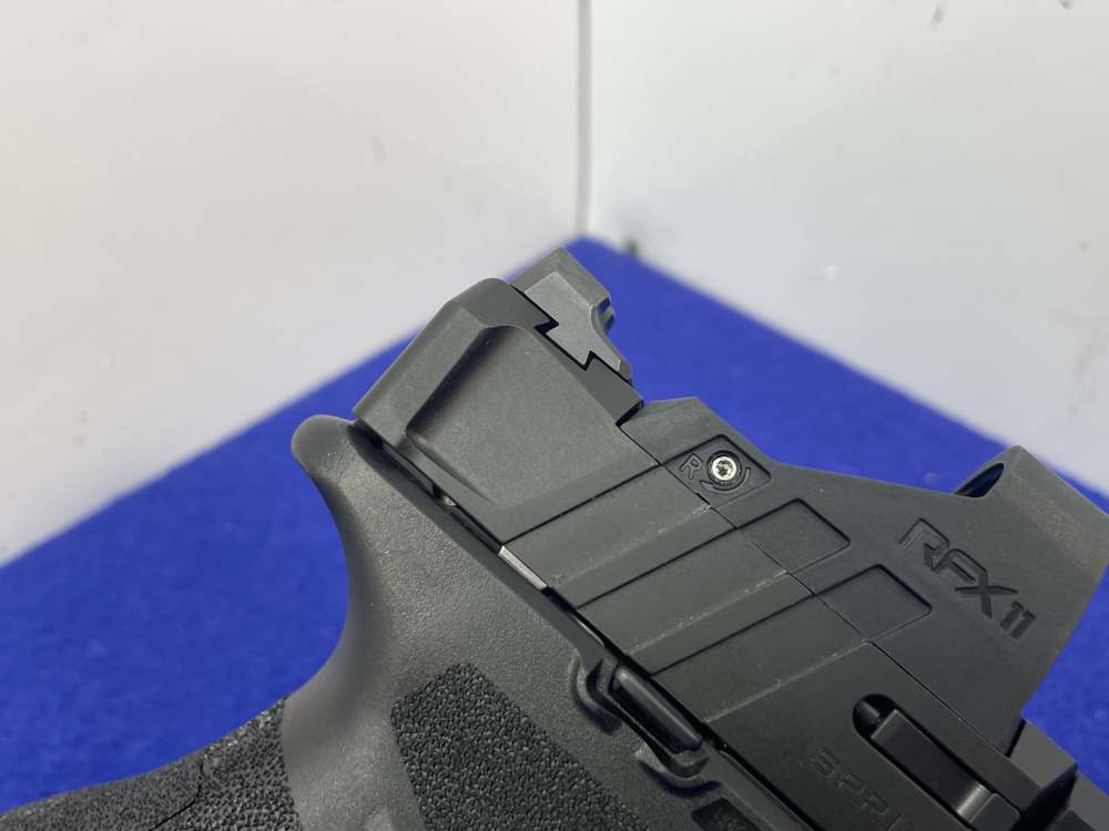 Springfield Armory Echelon 9mm 4.5" Black *PRE-INSTALLED VIRIDIAN RED-DOT*-img-9