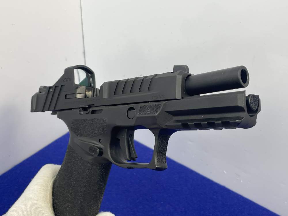 Springfield Armory Echelon 9mm 4.5" Black *PRE-INSTALLED VIRIDIAN RED-DOT*-img-43