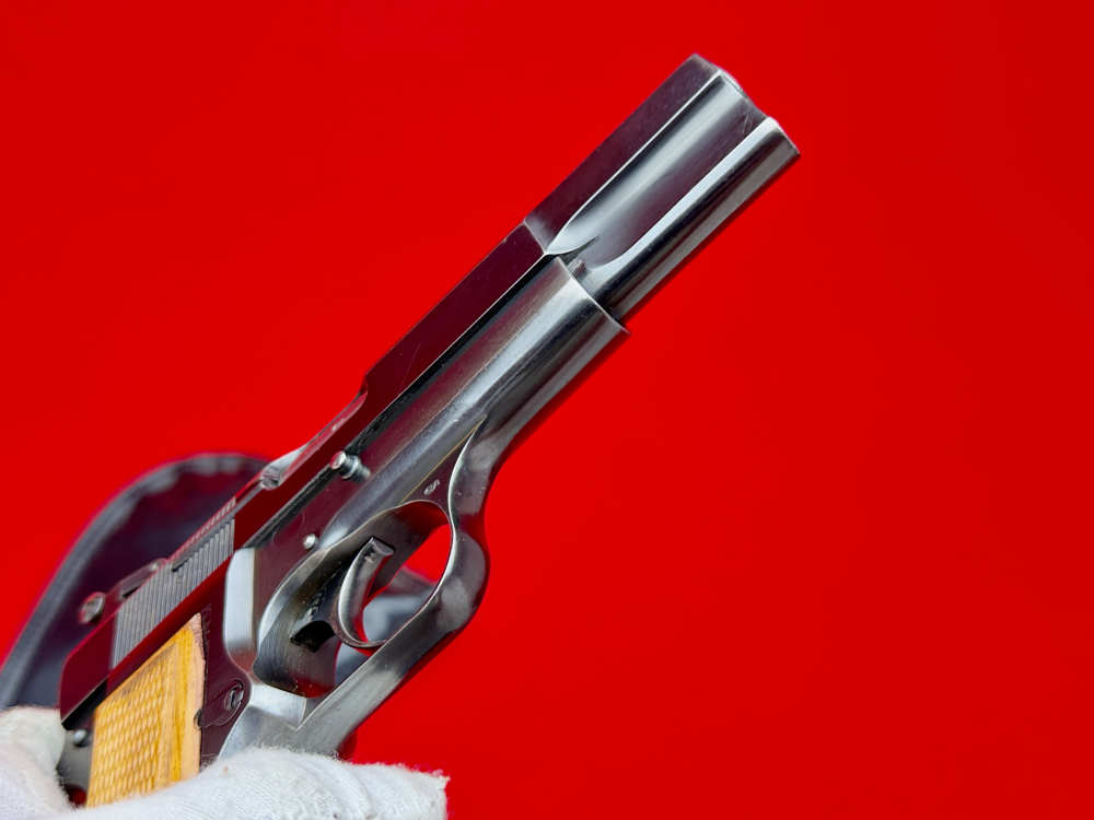 1971 Browning Hi Power 9mm Factory Blue "C" Series in Case!-img-8