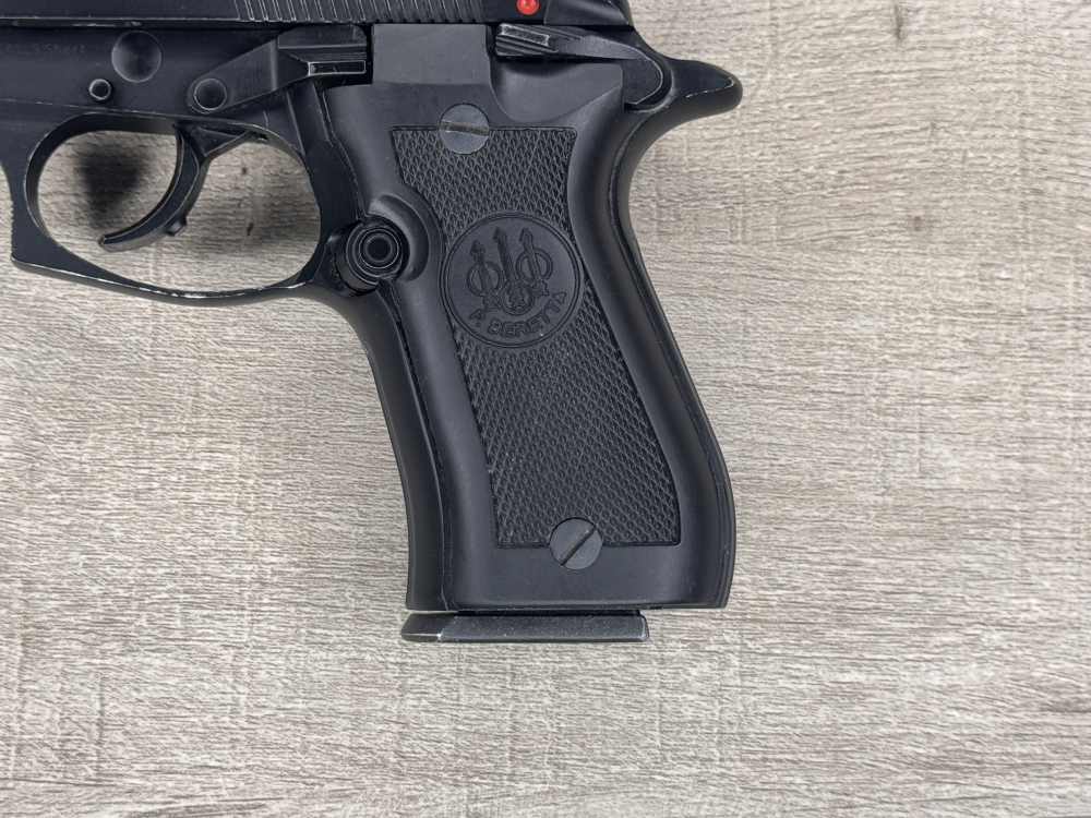 Beretta 84F .380 ACP Made in Italy 1991 Production W/ Case & Two Magazines-img-2