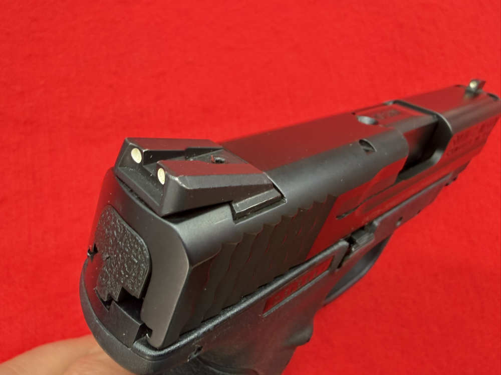 SMITH AND WESSON M&P40C 3.5" 40 S&W 4 MAGS CLEAN LIGHTLY USED -img-4