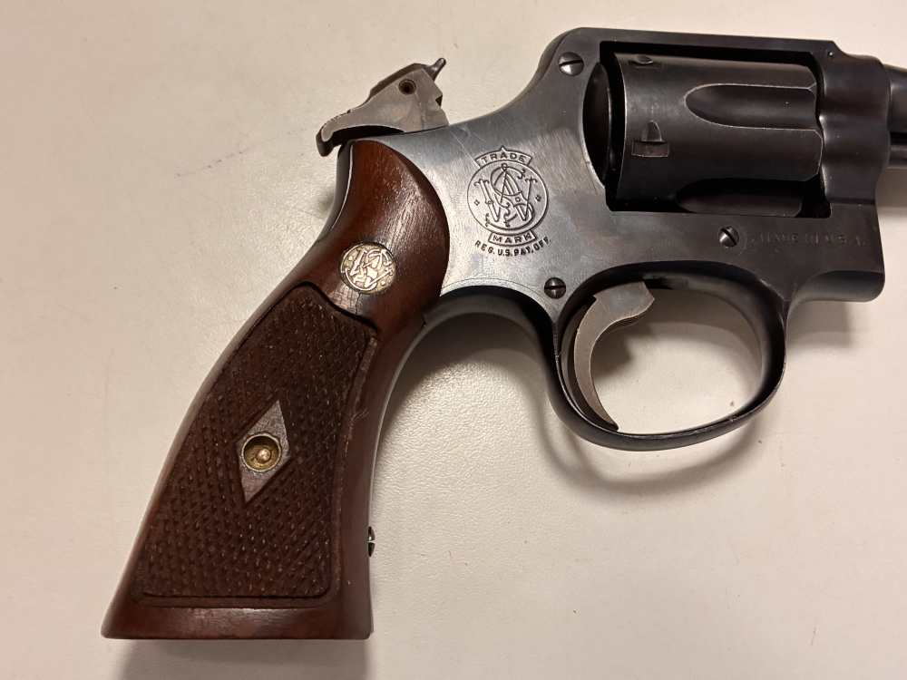 Smith & Wesson Pre 10 .38 S&W. Double Action Revolver-img-11
