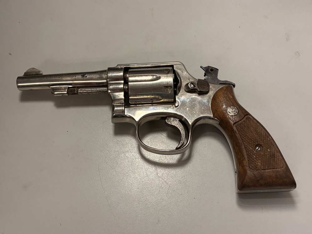 Smith & Wesson Model 10-7 .38 Special Double Action Revolver-img-18