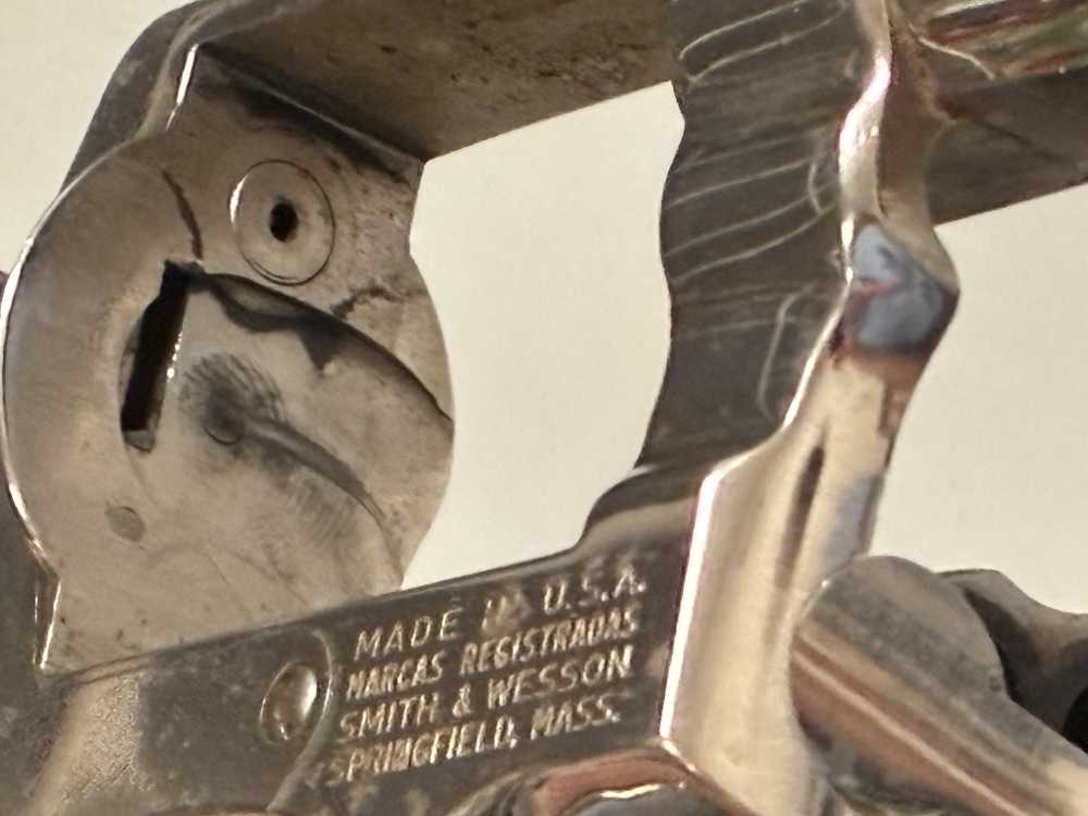Smith & Wesson Model 10-7 .38 Special Double Action Revolver-img-12