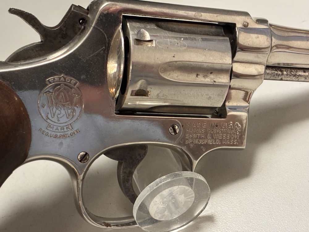 Smith & Wesson Model 10-7 .38 Special Double Action Revolver-img-6