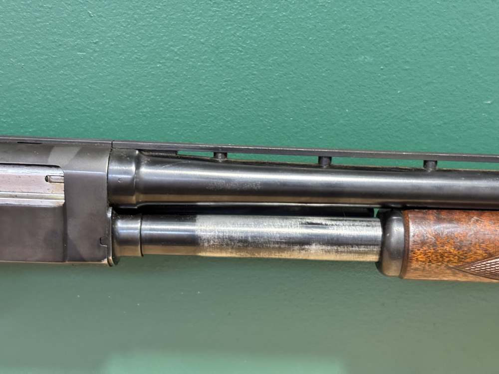 Stevens 520 20 ga Pump Action Shotgun 22" Vent Rib PowerPac Choke -img-2