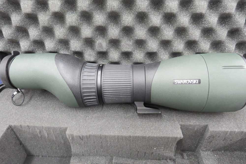 Swarovski STX Spotting Scope 25-60X85 AMAZING  with Pelican Case - Reduced-img-6