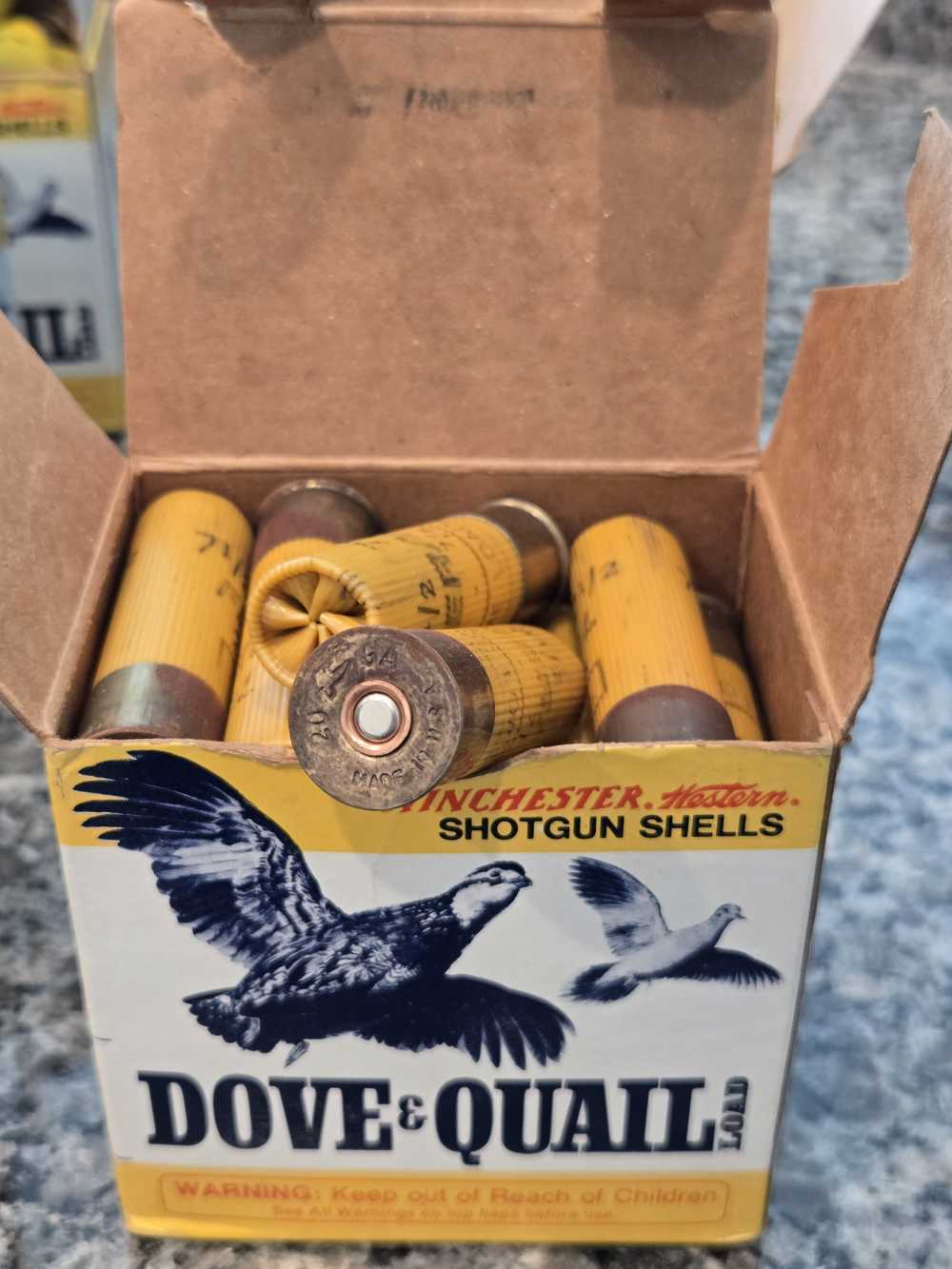 Vintage boxes of shotgun shells 225 rounds-img-13