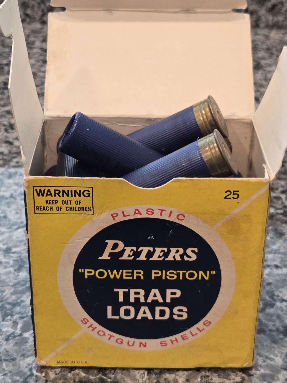 4 boxes of vintage shotgun shells. Mixed gauges-img-21