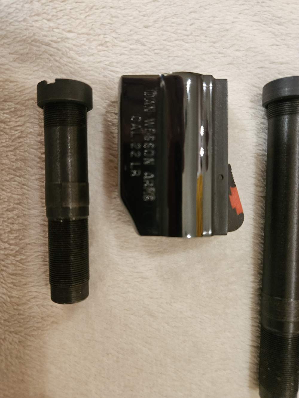 Dan Wesson 22lr Pistol Pac 2,4,6,8" barrels & assesscories -img-7