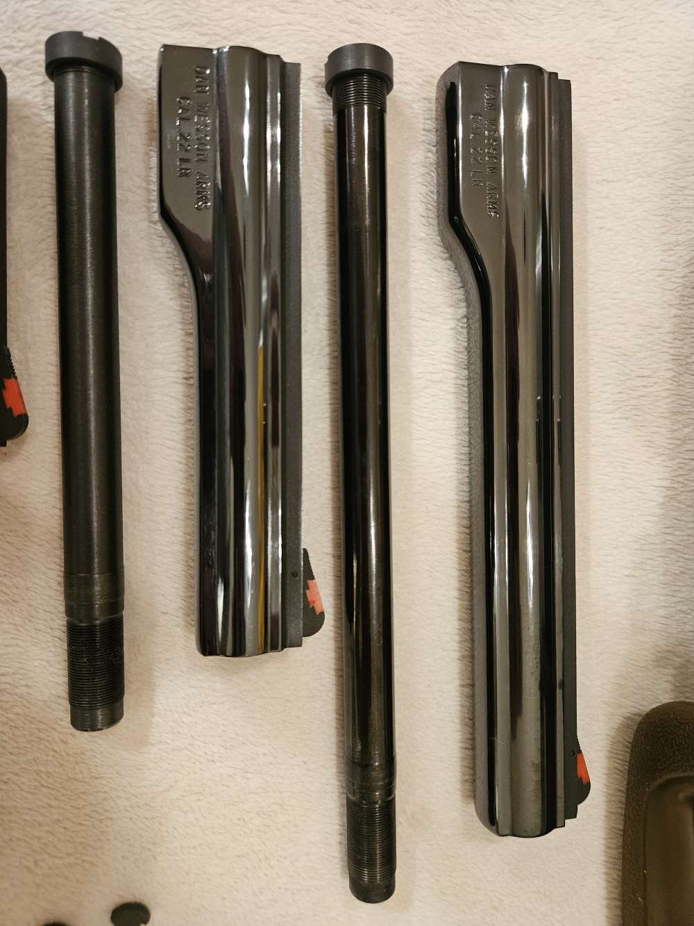 Dan Wesson 22lr Pistol Pac 2,4,6,8" barrels & assesscories -img-6