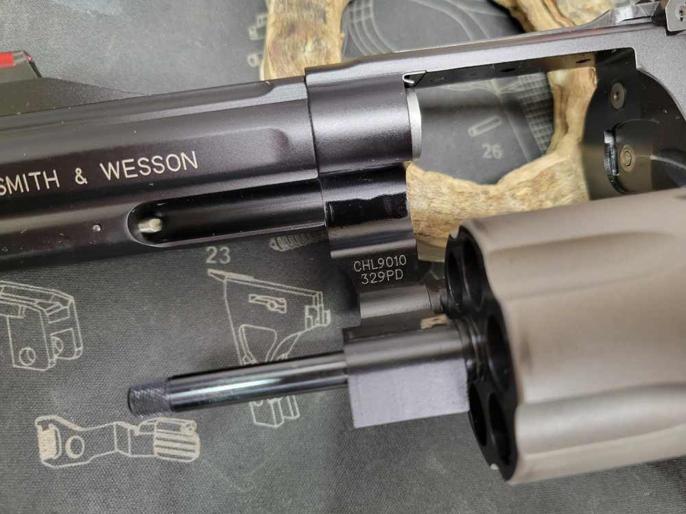 Smith & Wesson 329PD 44 Magnum Revolver-img-4