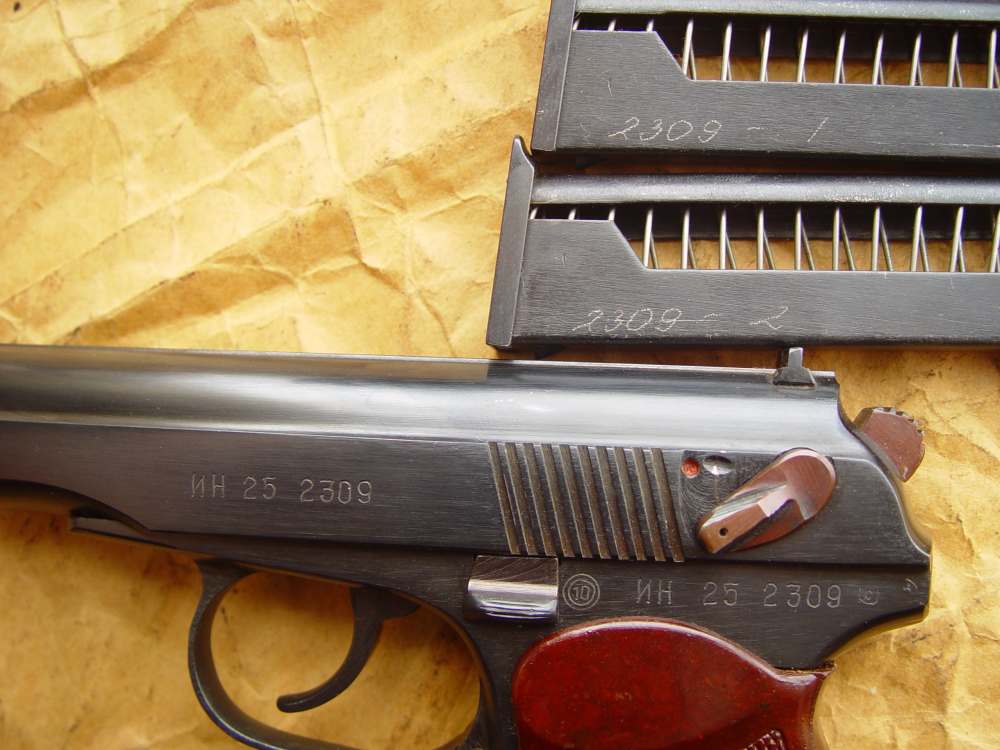 Mint Circle 10 Bulgarian Makarov 9x18 Holster & 2x matching magazines NICE!-img-7